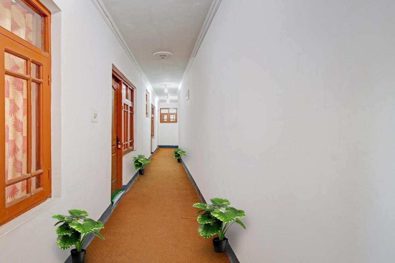 Super Oyo Capital O 91600 The Village Classic Hotel And Restaurant Srinagar  Luaran gambar