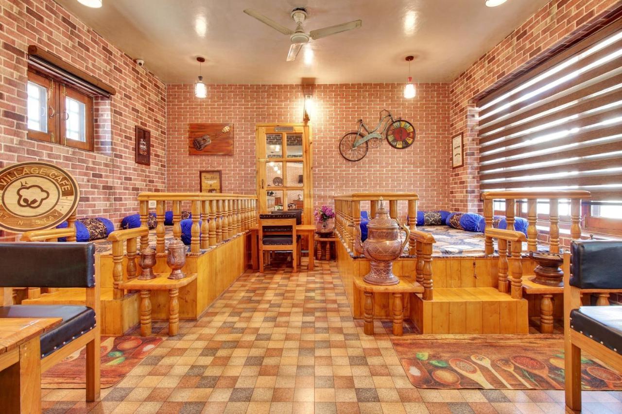 Super Oyo Capital O 91600 The Village Classic Hotel And Restaurant Srinagar  Luaran gambar
